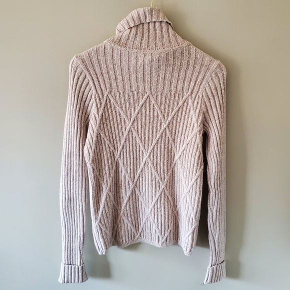 NWOT Hollister L Normcore Cabincore Neutral Cozy Cable Knit Turtleneck Sweater - Picture 8 of 11